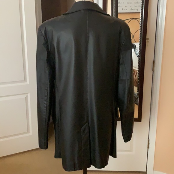 Leather jacket - Picture 4 of 5